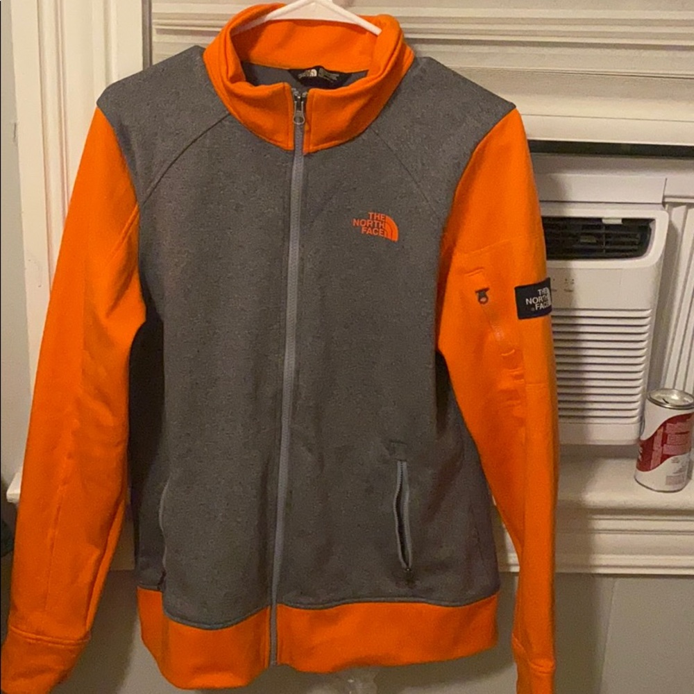 North face sweater